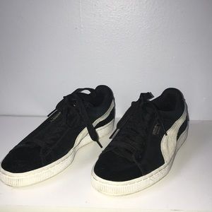 Puma Suede Women’s Size 7.5